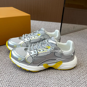 รองเท้ากีฬาผูกเชือกดีไซน์เนอร์คุณภาพสูงสำหรับผู้ชายและผู้หญิงรองเท้าใส่เดินแบบลำลองและหรูหรา - Product Image 1