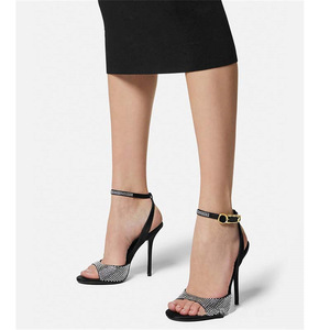 Xinzirain personnalisé nouveauté été sandales Femme sandales en cuir noir à bout ouvert strass bride à la cheville talon mince Slingbacks - Product Image 3