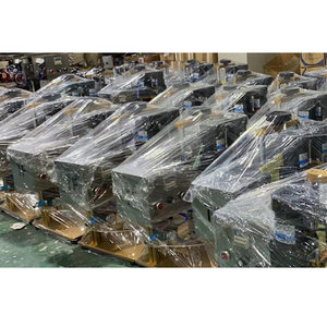 เครื่องปิดฝาขวดกึ่งอัตโนมัติประสิทธิภาพสูงพร้อมมอเตอร์สำหรับขวดเครื่องสำอาง อาหาร และโลชั่น - Product Image 6