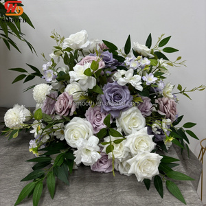 SMOOTH 2026 - Camino de Mesa de Flores de Seda Hecho a Mano con Rosas Blancas y Moradas, Decoración para Centro de Mesa de Boda - Product Image 3