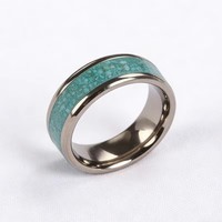 Nouvelle Bague Tendance en Carbure de Tungstène 8mm avec Incrustation de Turquoise Concassée, Ajustement Confortable, pour Hommes et Femmes, Idéale comme Alliance ou Bijou Quotidien, Cadeau