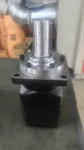 Mt B160c4 Baan Hydraulische Motor Mt250 Ms80 Ms160 Ms250 Ms315 M + S Mt Omr Omt Lage Snelheid Hoge Koppel Zuigermotor Oem - Product Image 2