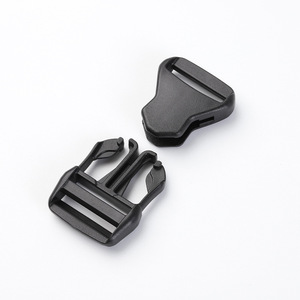 Hebillas Negras de Plástico para Correas de Mochila, 25mm, Cierre Ajustable para Equipamiento de Exterior - Product Image 3
