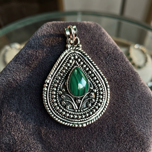 Collier pendentif en argent Sterling 925 malachite fait à la main pour femmes, bijoux Boho en forme de goutte d'eau, bijoux pour fête de mariage, anniversaire - Product Image 2