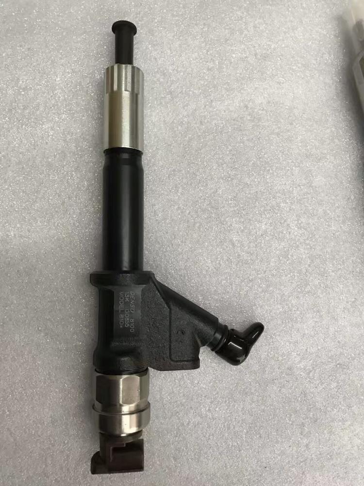 common rail injector 23670-30400 injector 2367030400 for TOYOTA VIGO 2.5 VNT