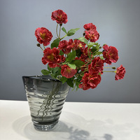 Y-H016 gros fleurs artificielles remplissage à la main automne soie artificielle renoncule fleurs pour la décoration de mariage à la maison