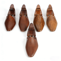 Embauchoirs européens haut de gamme entièrement ajustables, à bout fendu, laqués, motif grain de bois violet, avec anneau de maintien de forme en bois