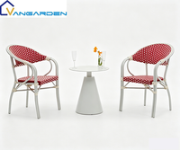 Ensemble de table basse et chaises en rotin pour jardin et cour, durable, minimaliste, moderne, tout en aluminium, imperméable, empilable, pour le loisir