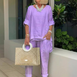 ชุดเซ็ต 2 ชิ้น เสื้อคอกลมสีพื้น กางเกงลำลอง แฟชั่นสำหรับผู้หญิง ฤดูร้อน - Product Image 1