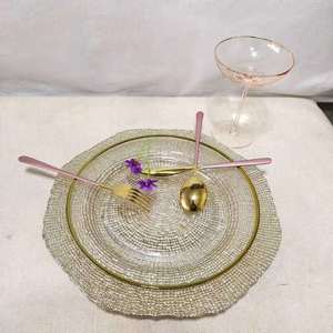 Assiette en verre écologique K11 Classic Wedding de 13 pouces, fond transparent, bord à effet bulle, couleur contrastée, pour My Weddingevents - Product Image 5
