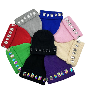 Bonnet de <span class=keywords><strong>mode</strong></span> de style personnalisé de haute qualité avec strass OEM & ODM pour le voyage Bonnet d'hiver de couleur personnalisée pour dames - Product Image 1