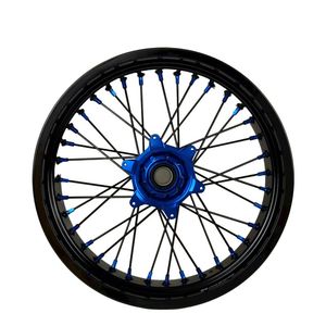 Ensemble de roues Supermoto de 17 pouces pour Yamaha YZ 2008 à <span class=keywords><strong>2016</strong></span> <span class=keywords><strong>Fantic</strong></span> XE 2024, jantes noires, moyeu bleu, rayons noirs, embouts bleus - Product Image 1