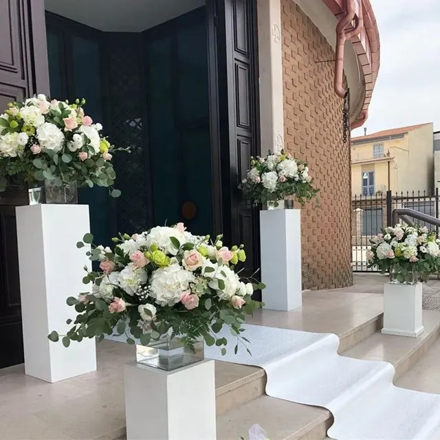 Trasporto libero) bianco zoccolo piedistalli visualizzazione della tabella di fiori da sposa stand colonne per la cerimonia nuziale del partito di compleanno passerella corridoio del basamento