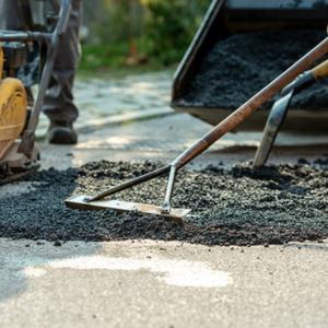 Bitume à <span class=keywords><strong>prix</strong></span> d'usine 60/70 brai de <span class=keywords><strong>goudron</strong></span> de houille de haute qualité disponible à la vente - Product Image 1