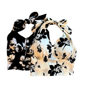 Camisole courte à col halter et dos nu à motifs floraux pour femme, tenue de plage décontractée d'été - Product Image 3