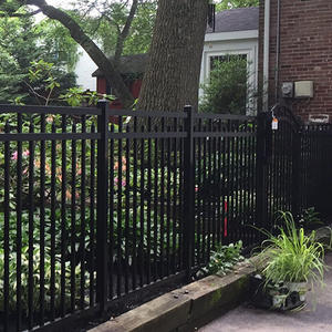 Panneaux de clôture tubulaires en <span class=keywords><strong>fer</strong></span> <span class=keywords><strong>forgé</strong></span> avec garde-corps en acier galvanisé <span class=keywords><strong>noir</strong></span>, bordure de jardin de 12 pieds pour villa et portail - Product Image 2