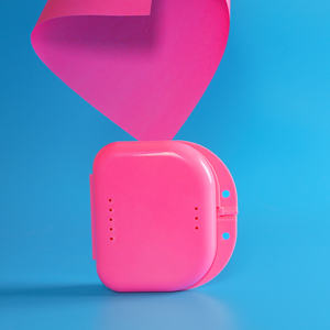 Scatola per il trasporto di protesi dentarie con stampa UV del logo, custodia ortodontica per la conservazione di apparecchi dentali, contenitore in plastica colorato per <span class=keywords><strong>retainer</strong></span>. - Product Image 6