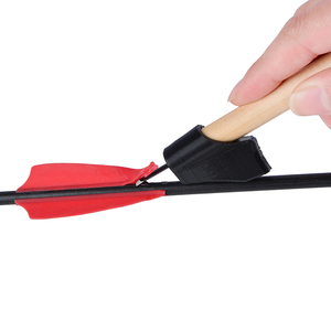 Outil de décapage des plumes de flèche pour le nettoyage des tiges de flèches en <span class=keywords><strong>bois</strong></span> et en métal - Outil de dépose des plumes pour l'archerie - Product Image 4