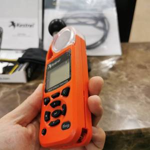 Station météo portable Kestrel 5400, anémomètre thermique avec mesure de la vitesse du vent pour une utilisation en extérieur - Product Image 1