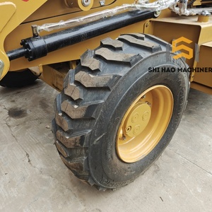 Excavatrice sur chenilles CAT 420F, machine hydraulique Caterpillar, vente en promotion pour la préparation des sites et l'aménagement paysager - Product Image 4