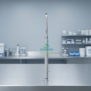 Ciseaux à septum, gouges et ostéotomes manuels DAVICON de haute qualité en acier inoxydable argenté pour chirurgie ORL, 16,5 cm, stérilisables, certifiés CE - Product Image 2