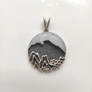 Pendentif Aigle en Argent 925 avec Jade Glacé et Calcite Noire - Product Image 1
