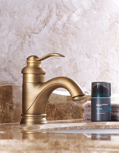 Robinet de lavabo en laiton de style traditionnel européen, monocommande, à montage sur comptoir, avec valve en céramique à <span class=keywords><strong>d</strong></span>ébit contrôlé, pour salle de bain et chambre, mitigeur <span class=keywords><strong>d</strong></span>'<span class=keywords><strong>eau</strong></span> - Product Image 1