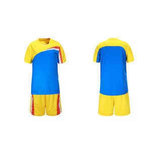 Venta al por mayor de uniformes de fútbol para adultos, diseño personalizado, sublimación de color, uniforme de fútbol - Product Image 3
