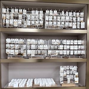 Joyería Personalizada de Moda al por Mayor, Aretes de Acero Inoxidable Hipoalergénicos para Mujer, Aretes de Aro Huggie con Baño de Oro de 18k PVD - Product Image 1