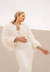 YR1113 Acepta Pedidos Personalizados de Todo Tipo de Productos de Plumas de Avestruz, Chaqueta de Avestruz Real de Lujo para Novias y Fiestas - Product Image 6