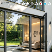 Fenêtres en verre trempé double couche en aluminium et fenêtres coulissantes en aluminium, idéales pour les appartements familiaux avec grilles décoratives