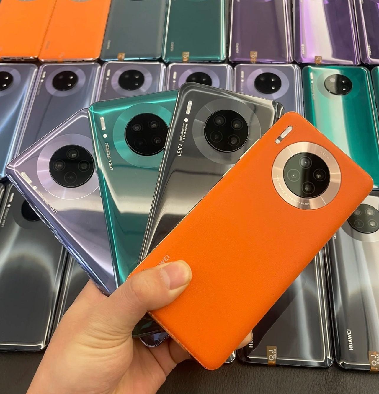 Low Price Huawei Mate 30 Pro 5G Waterfall Curved Screen | Alibaba.com