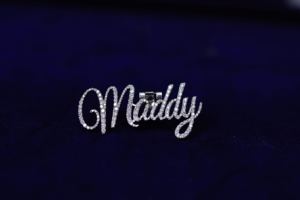 Delicado colgante de moissanita con corte brillante y diseño elegante para usar en capas o de forma individual en cualquier ocasión. - Product Image 6