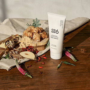 GINGER6 Limpiador Facial Vegano Diario en Espuma, Agua de Jengibre, Ácido Hialurónico, a Base de Glicerina, Acción Burbujeante, Nutritivo, Reafirmante, Limpieza Profunda - Product Image 1