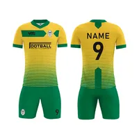 Sublimazione Yellow Green Soccer Jersey imposta l'uniforme di calcio della serie completa per l'usura di calcio di calcio di pratica degli uomini