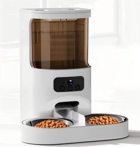 Comedero automático para mascotas con doble tazón, cámara, wifi, alimentación programada para gatos y perros, forma redonda, enchufe estadounidense, carga por cable. - Product Image 1