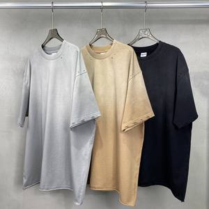 Camiseta Casual de Algodón Vintage para Hombre, de Manga Corta, Estilo Holgado con Lavado Ácido y Efectos Desgastados, Larga (250 g/m²), con Patrones Transparentes Rociados - Product Image 5