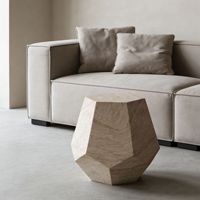 Table basse hexagonale de style méditerranéen en faux pierre, plateau en oxyde de magnésium, design minimaliste, luxe léger pour hôtels et extérieur