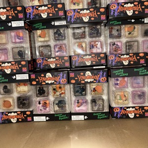 Regalo de Navidad: Juguete Antiestrés TPR de 4 Rejillas, Caja de Dulces de Malta, Squishy de Rebote Lento para Mayores de 15 Años - Product Image 4
