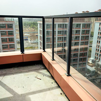 Moderner Gebogener Edelstahl 304/316 Gehärteter Verbundglas-Handlauf für Wendeltreppe Balkon Terrasse Außenbereich-Hotel