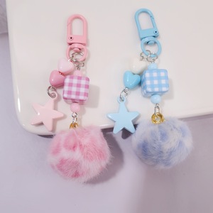 Femmes mignon léopard pour l'amour petite boule <span class=keywords><strong>de</strong></span> fourrure <span class=keywords><strong>porte</strong></span>-clés pendentif nouveau Airpods étui <span class=keywords><strong>de</strong></span> protection <span class=keywords><strong>porte</strong></span>-clés en plastique avec sac suspendu - Product Image 2