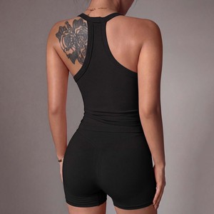 Yiyi Halter v-गर्दन सुंदर बैक हटाने योग्य पैड 2 पीस वर्कआउट सेट महिला बट लिफ्ट योग महिलाओं को उच्च गुणवत्ता - Product Image 3