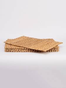 Set de 4 dessous-de-plat artisanaux ronds en jacinthe d'eau, tissés, durables et isolants pour la chaleur, pour la décoration de cuisine de style campagnard - Product Image 5