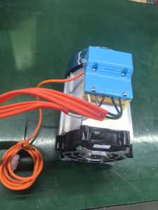 รถสามล้อแบบมีหลังคา บรรทุกผู้โดยสารได้ 6 คน - Product Image 3