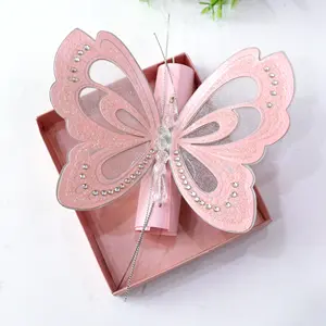 Invitaciones de boda de desplazamiento de mariposa 3D extravagantes hechas a mano con una caja y tarjetas de invitación de cumpleaños de diseño de caja personalizada