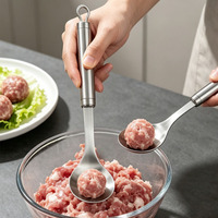 Sendok Pembuat Bakso Profesional dari Baja Tahan Karat, Cetakan Pembuat Bakso Anti Lengket dengan Lubang Oval, Peralatan Dapur