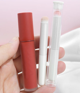 แปรงทาลิปสติกหัวกลมขนาดเล็กแบบพกพา พร้อมฝาปิด - Product Image 2