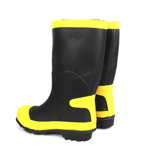 Bottes de sécurité industrielle pour hommes Bottes longues en <span class=keywords><strong>caoutchouc</strong></span> de bonne qualité Protection des pieds de travailleur pour la sécurité au travail Bottes en PVC industrielles - Product Image 1