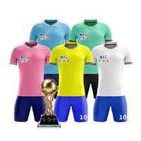 Jersey Sepak Bola Stok Tersedia Nomor Pemain Kustom Logo Cetak Sublimasi Bahan Poliester Acara Olahraga Tim Sekolah Pendek