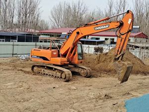 Excavadora de cadenas DOOSAN DX225LC 225 LCA SOLAR DX225-V de 22.5 toneladas usada con motor fabricado en Corea - Product Image 2